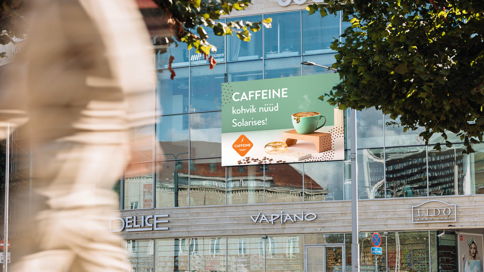  A Calm Moment in the City Rush